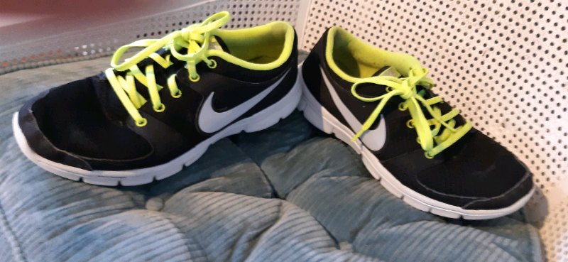 nike trainers gumtree